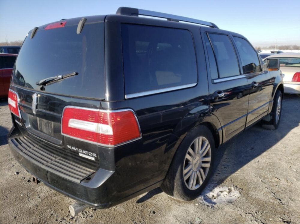 Lincoln Navigator 5.4 2010 рік бампер, запчастини