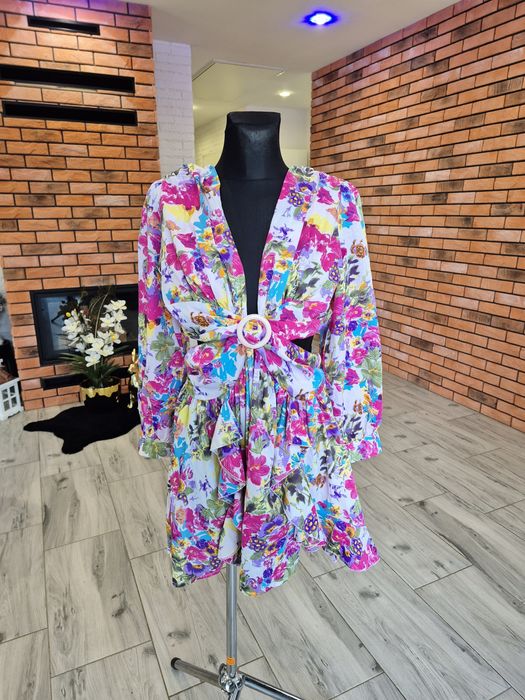 Krótka sukienka w kwiatki w stylu boho M/L