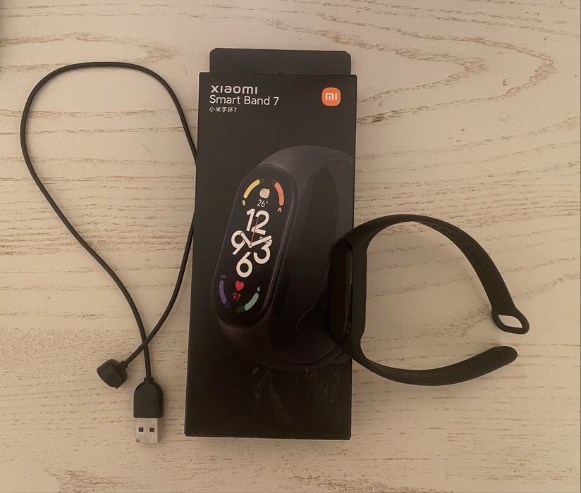 Продам Xiaomi Mi Band 7