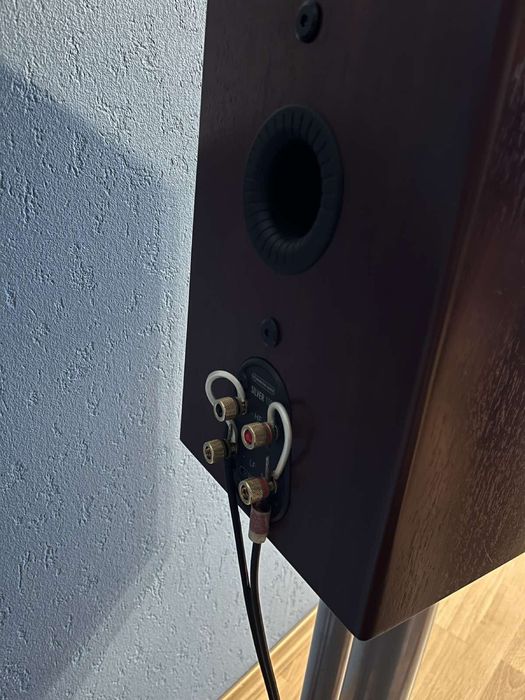 Продам акустику Monitor Audio Silver 100 6G