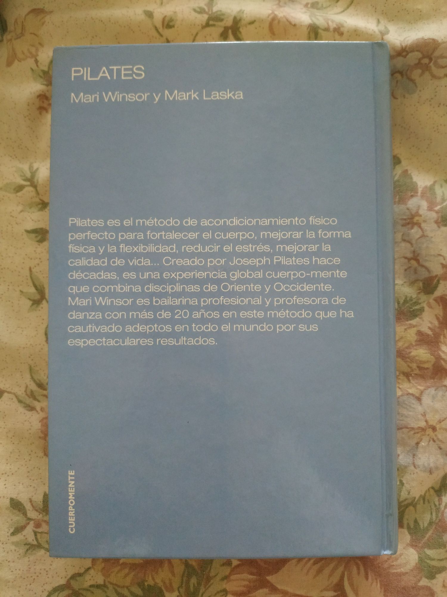 Livro Pilates de Mari Windsor e Mark Laska