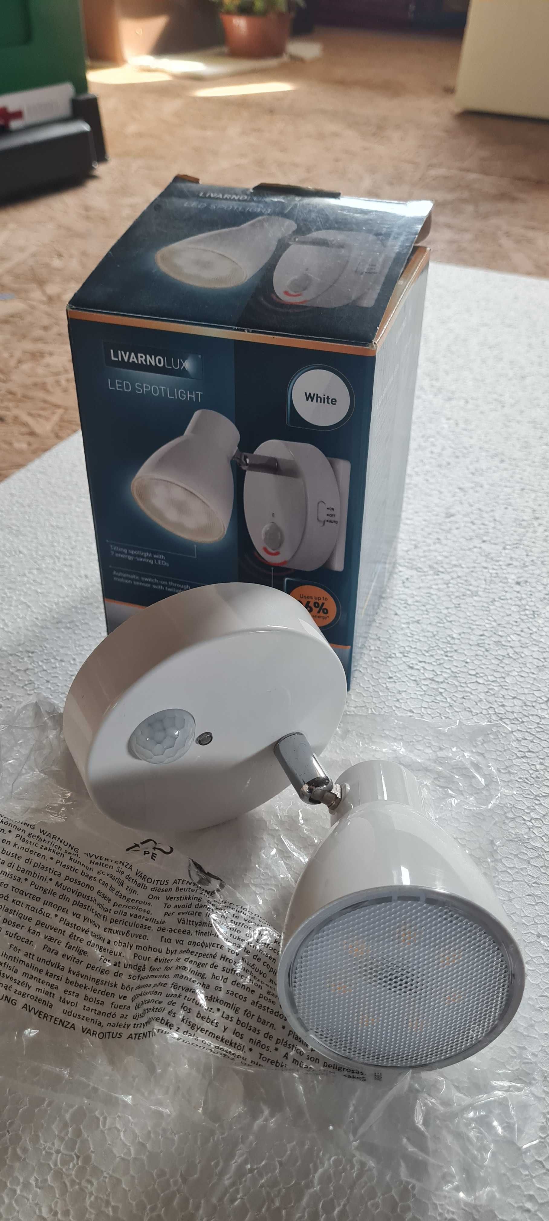 Lampa Reflektor LED Czujka Ruchu BDB