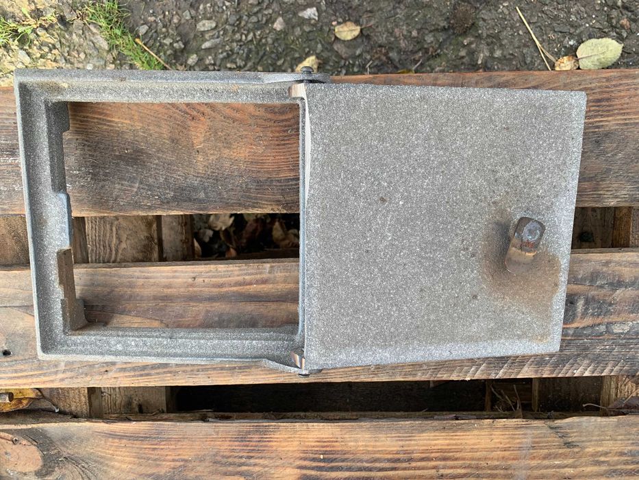 Дверцята для печі металеві