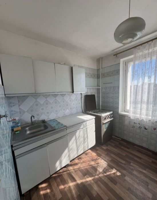 Здам.Кімнату а квартирі для сім'ї без дітей.Без власників.Пирогова.