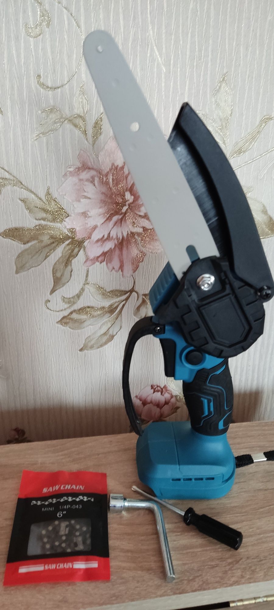 Ланцюгова 6" міні пилка для акумуляторів макіта (makita  BL18)