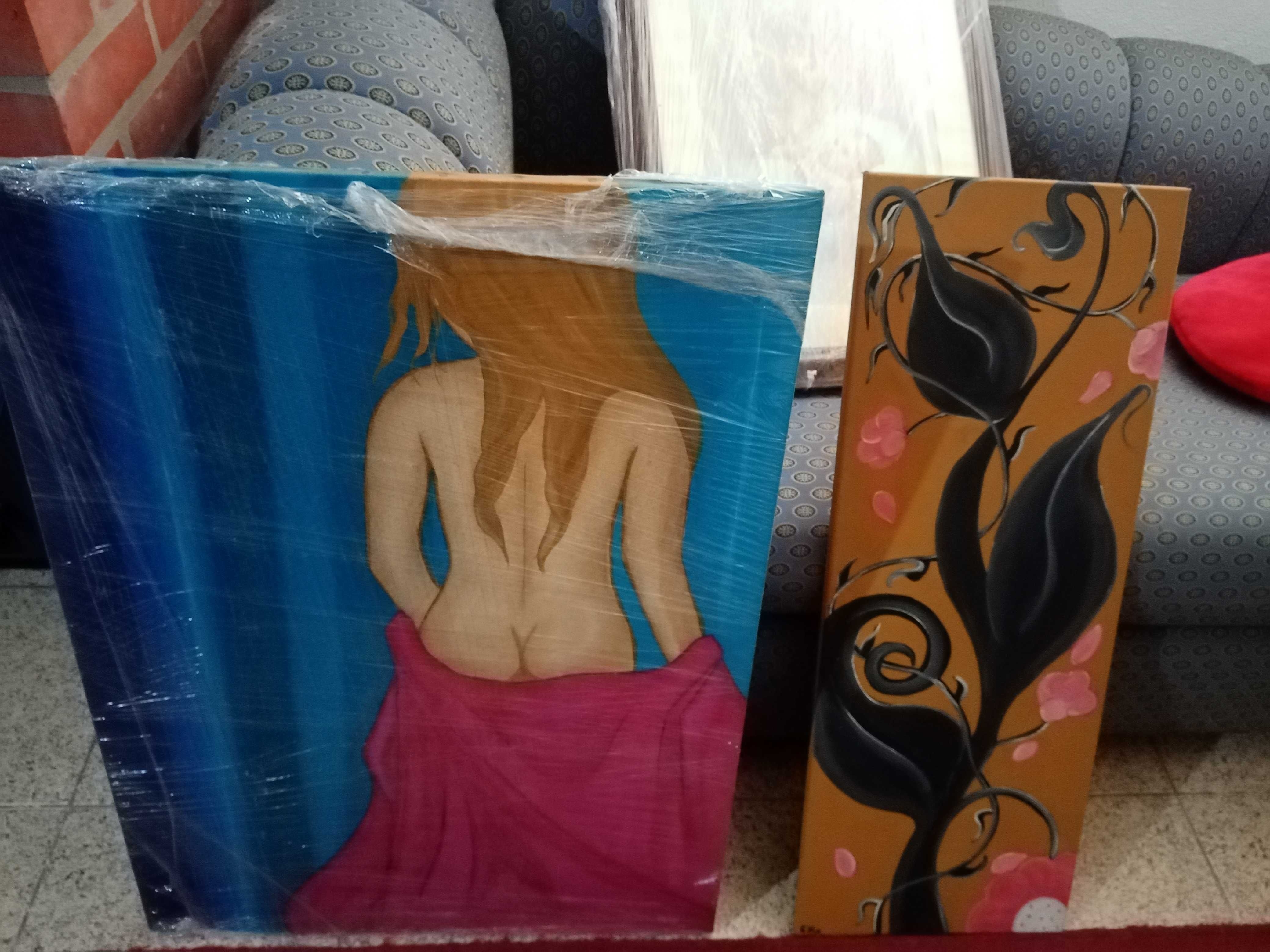 Quadros pintados à mão