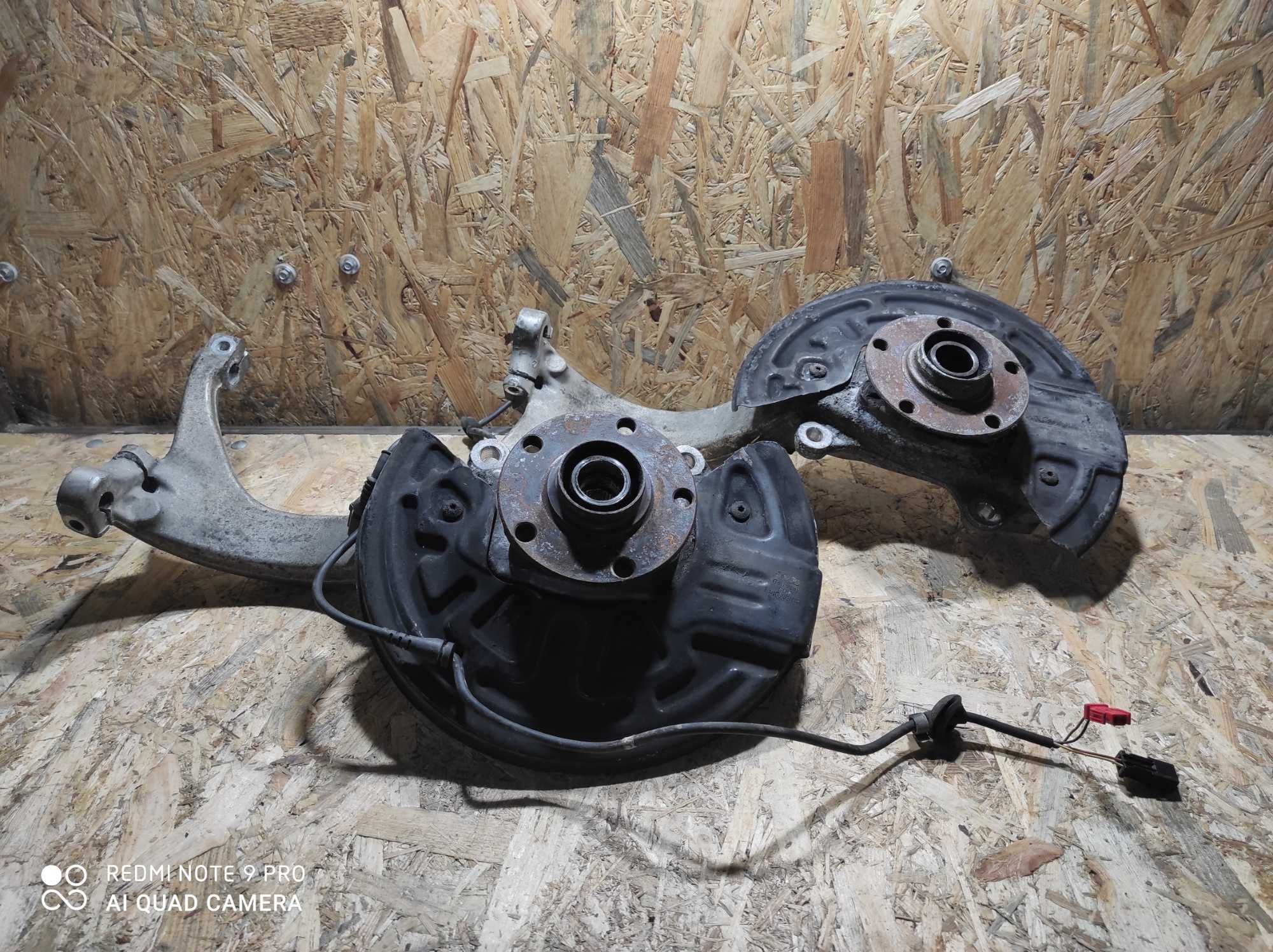 Audi A6 C5 a4 b6 B7 zwrotnica aluminiowa piasta 16 1.8 1.9 2.0 2.4 3.0