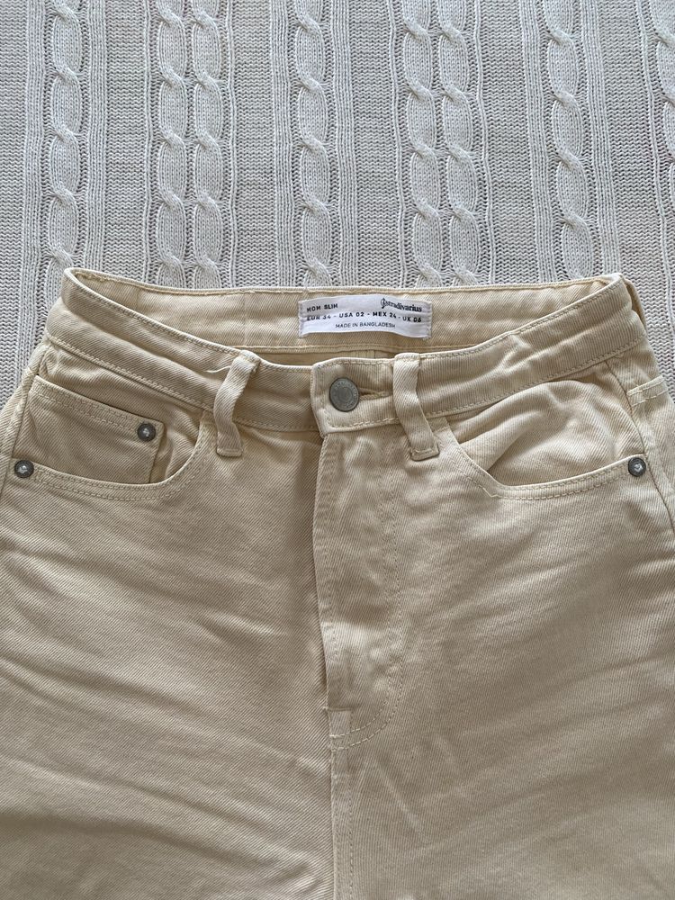 Calças Stradivarius Mom Slim Fit Creme - Tamanho 34