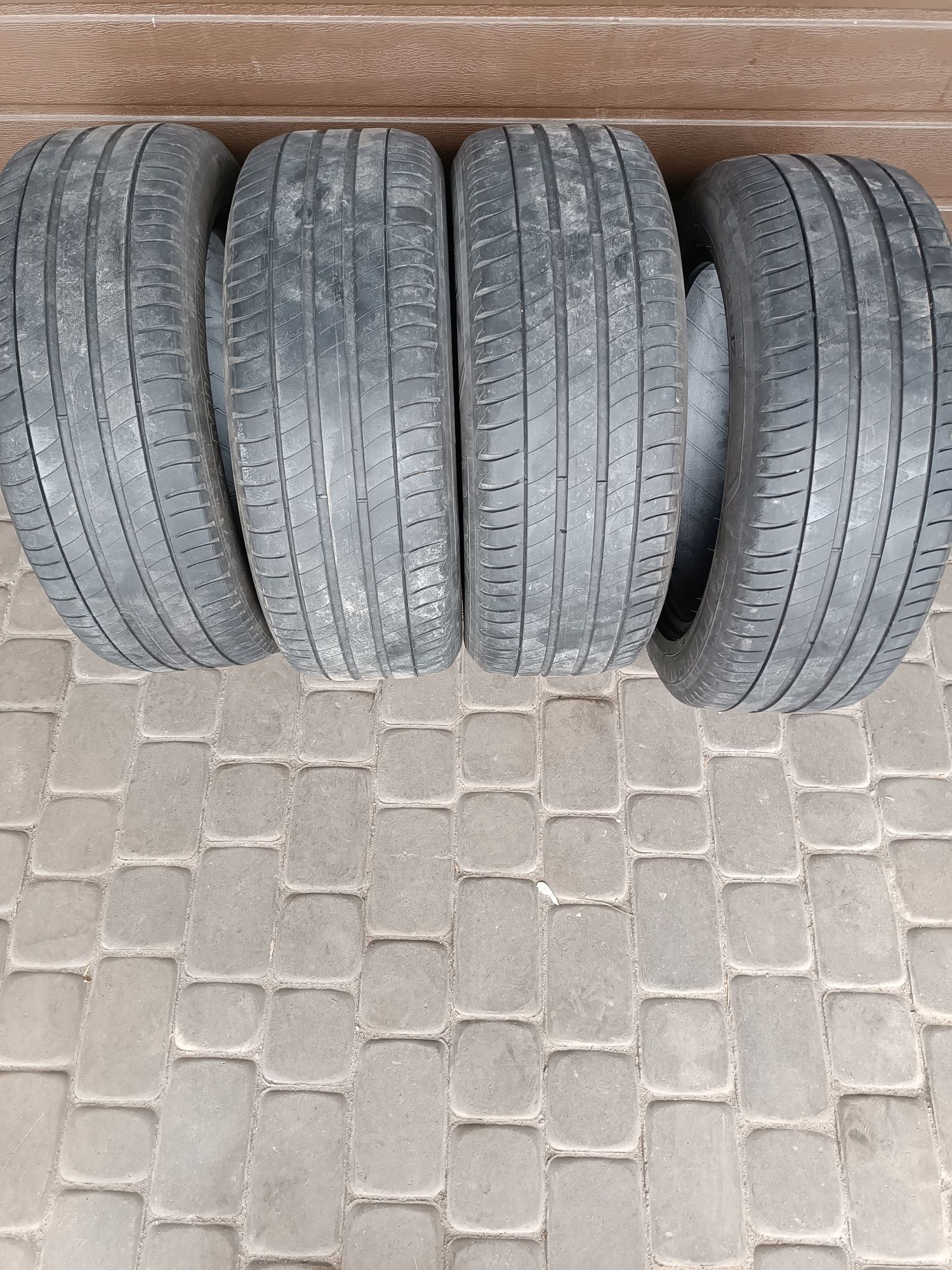 Opony letnie 215/55/17 Michelin Premacy 3. 4szt.