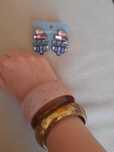 Conjunto de brincos e pulseiras