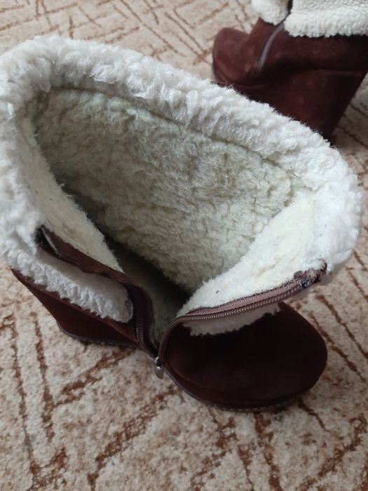 Чоботи жіночі натуральний замш