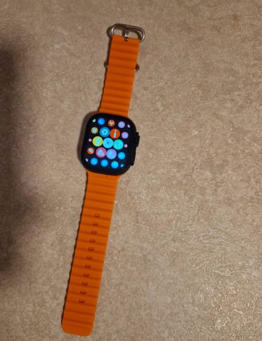 Smartwatch czarny pomarańczowy pasek