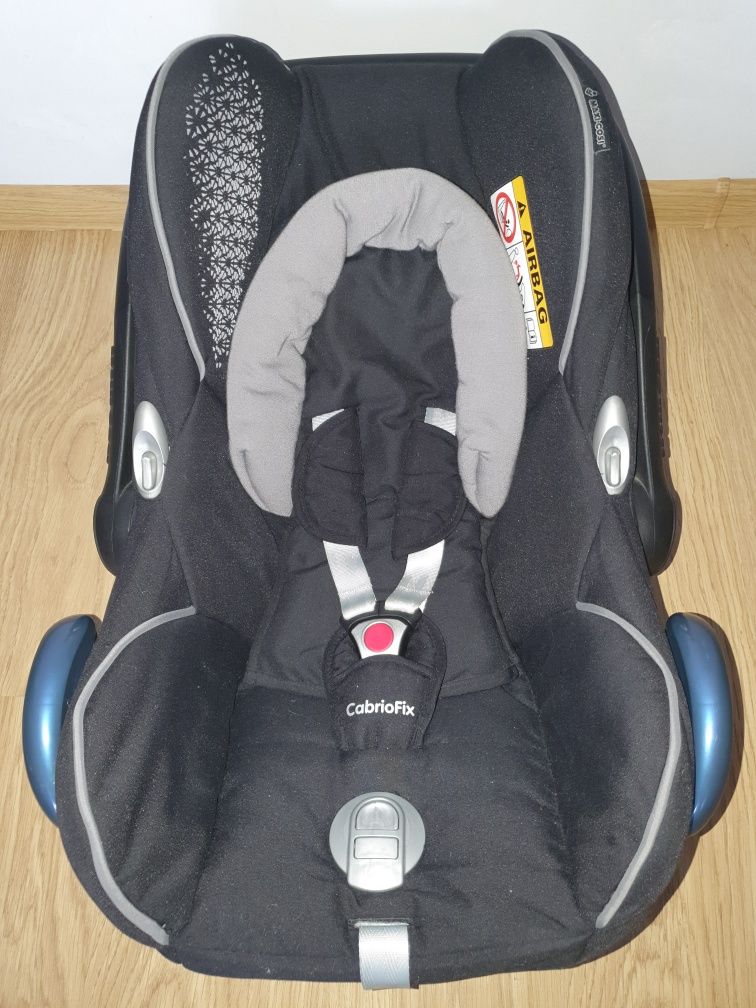 Fotelik samochodowy Maxi-Cosi, model CabrioFix