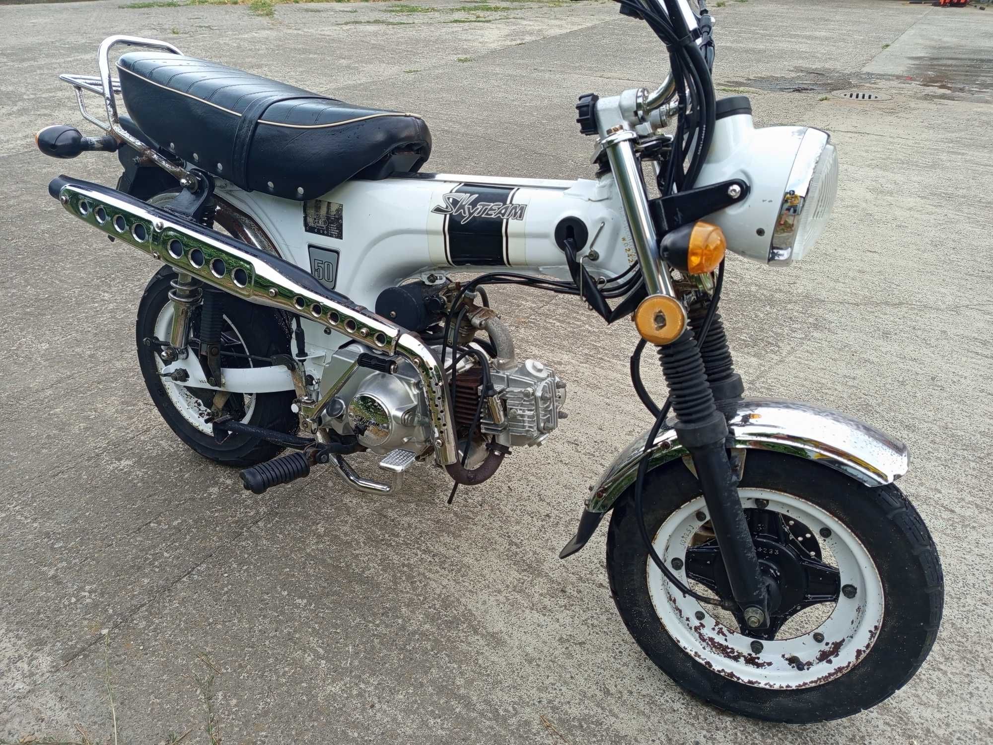 Honda Dax 50 / Skyteam Dax 50