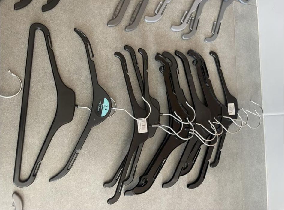 Вішалки дитячі для одягу, плечики, тремпеля