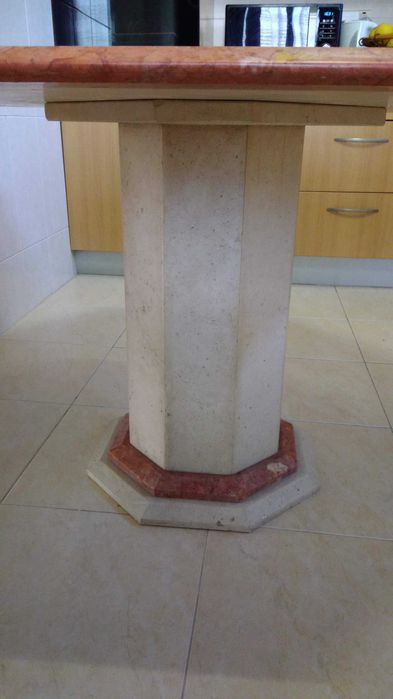 Mesa de mármore elegante