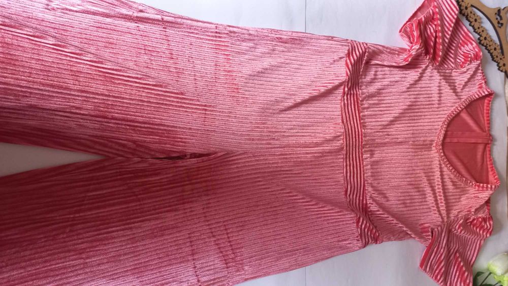 Рожевий комбінезон для вагітних  48 46 розмір