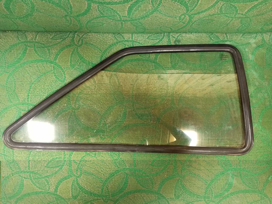 Деталі для ЗАЗ Таврія (скло)