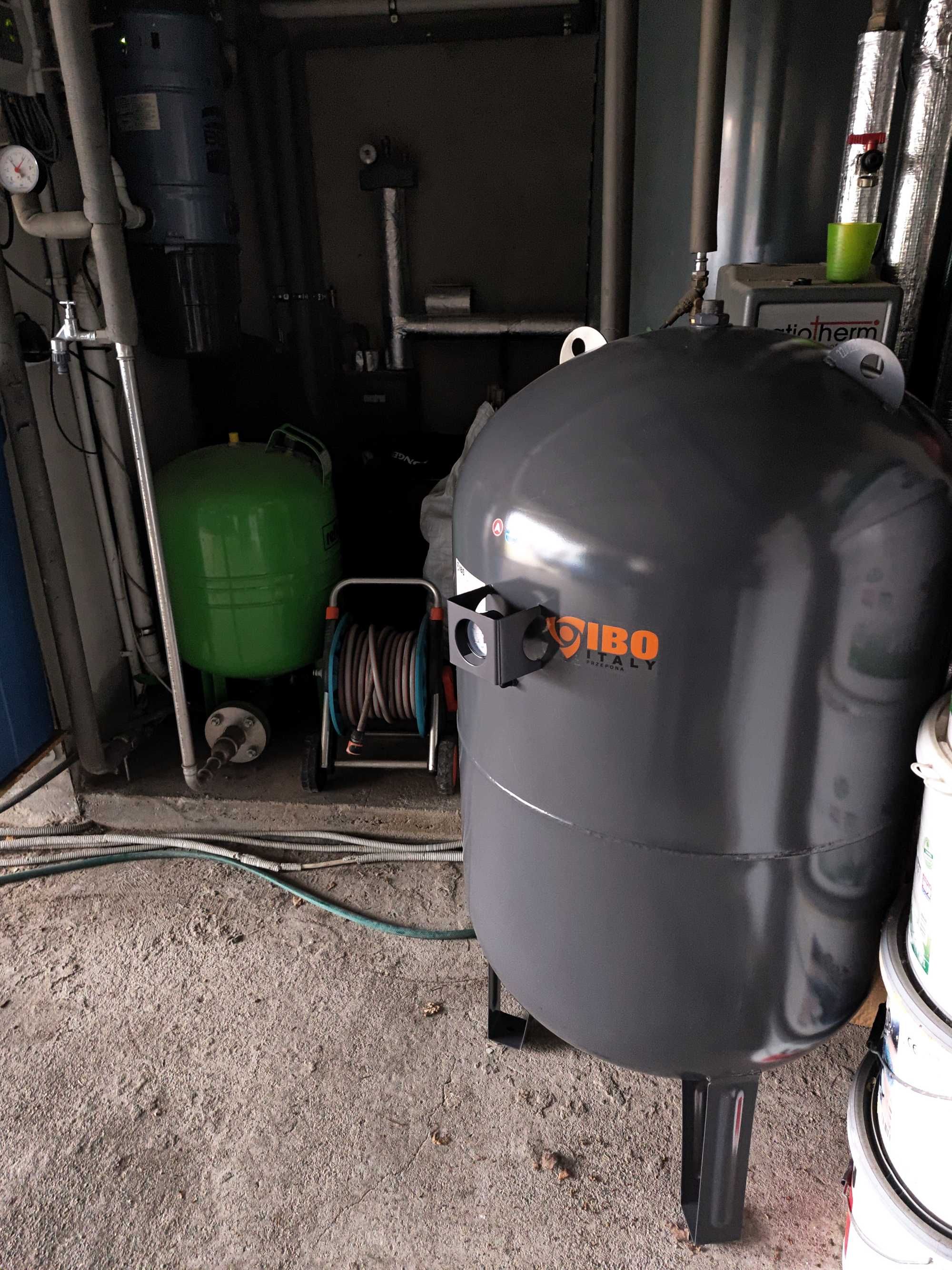 Reflex DT100 zbiornik przeponowy - bojler - hydrofor - pionowy