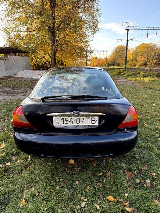 Ford Mondeo 1997 1.8 бензин