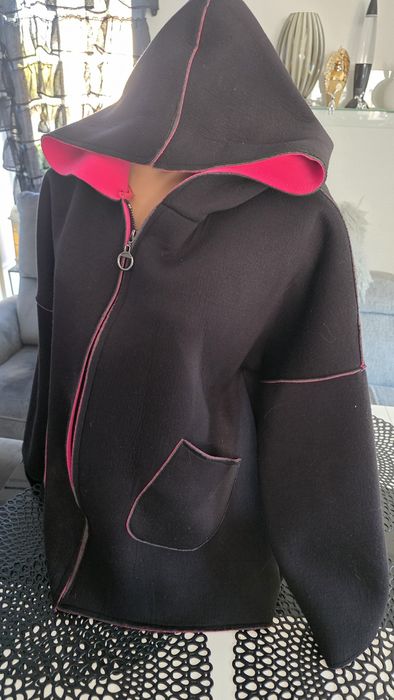 Długa stylowa bluza kurtka włoska