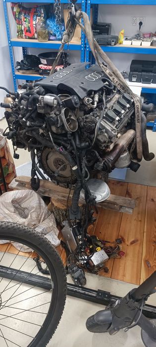 DWA Silniki / silnik ABZ 4.2 D2 V8