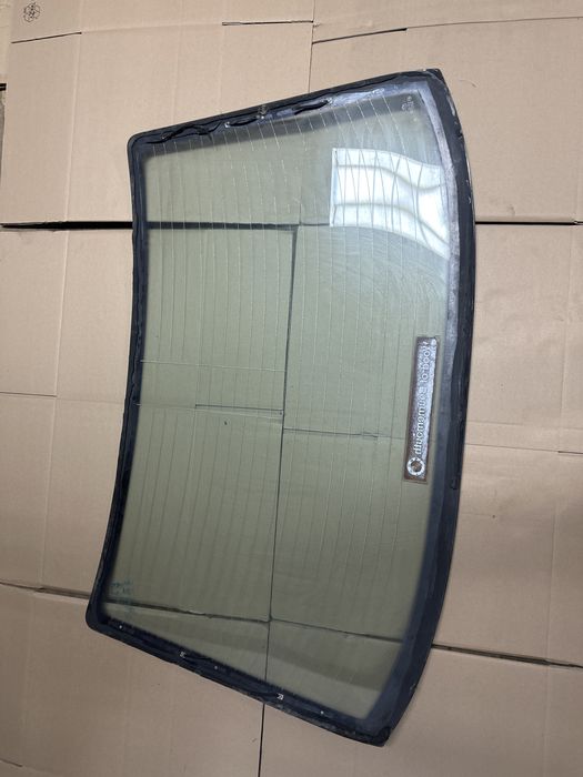 Szyba Tył Bmw E34 numer 43R-001193 Tylna