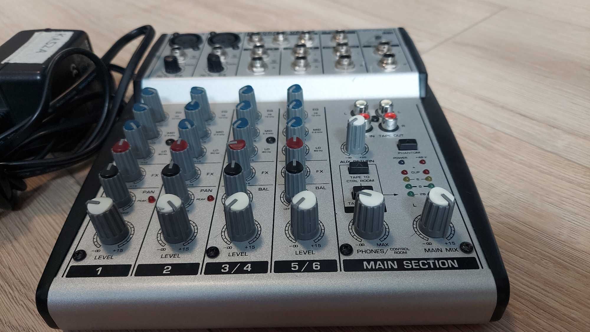 Behringer Eurorack UB802