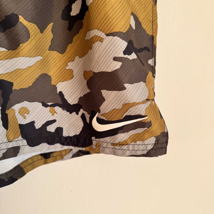 Чоловічі  шорти Nike S