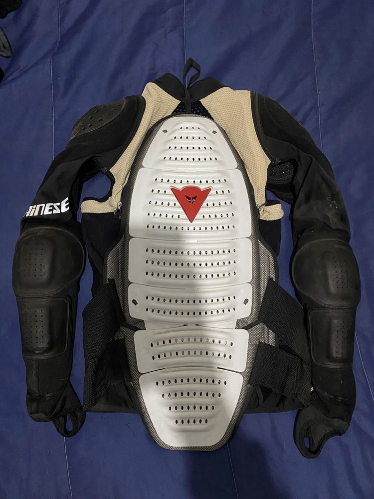 Colete dainese tamanho M