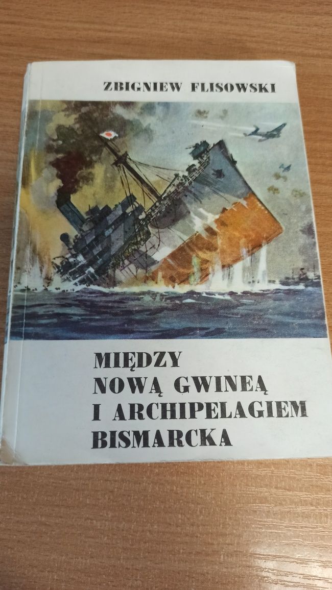 Między nową Gwineą i  Archipelagiem Bismarcka