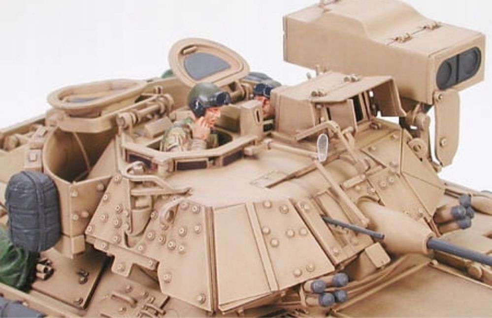 Tamiya 35264 model czołg 1:35 M2A2 ODS INFANTRY FIGHTING VEHICLE