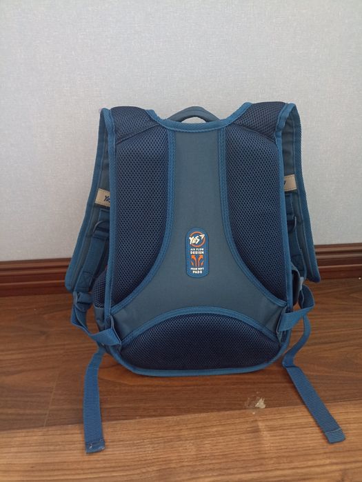 Рюкзак.  шкільний YES