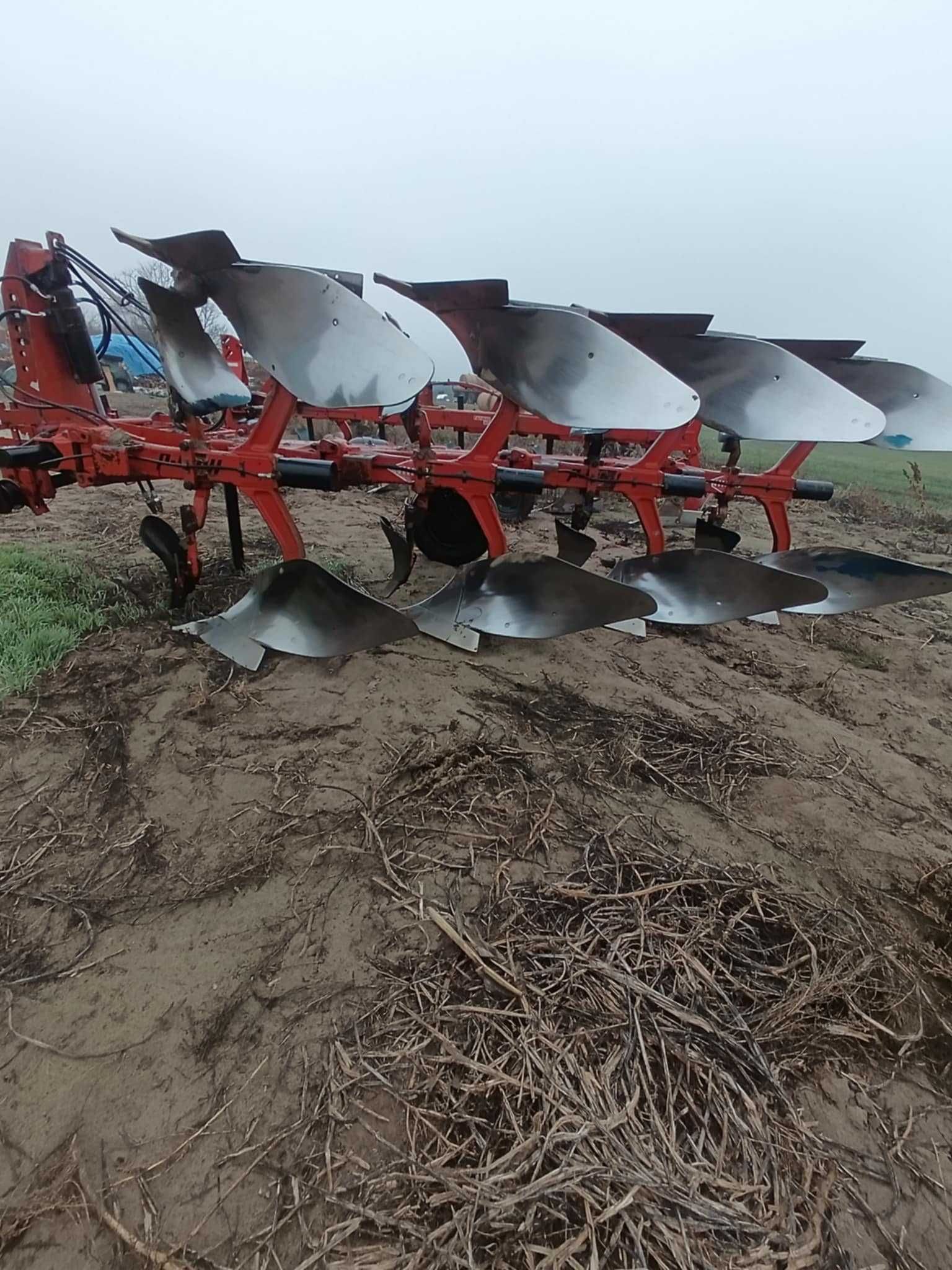 Pługi kuhn czteroskibowe Vario obrotowe Kverneland rabe