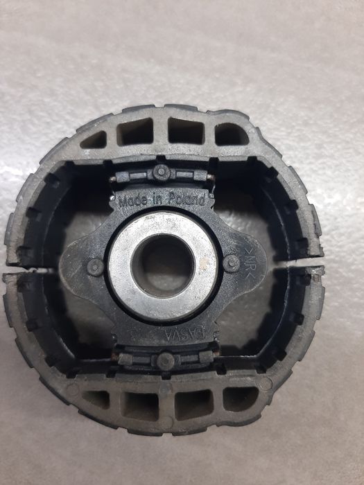 Сайлентблок задній VOLVO 31360595