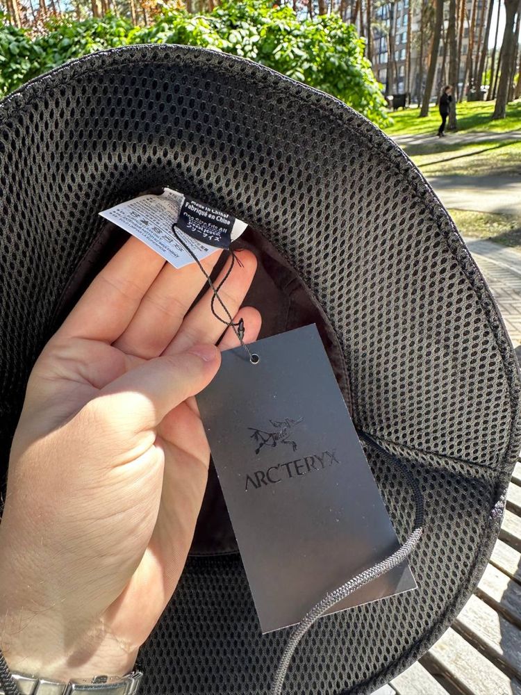 Панама Arc’teryx/ панамка арктерікс чорна/ сіра/ бежева