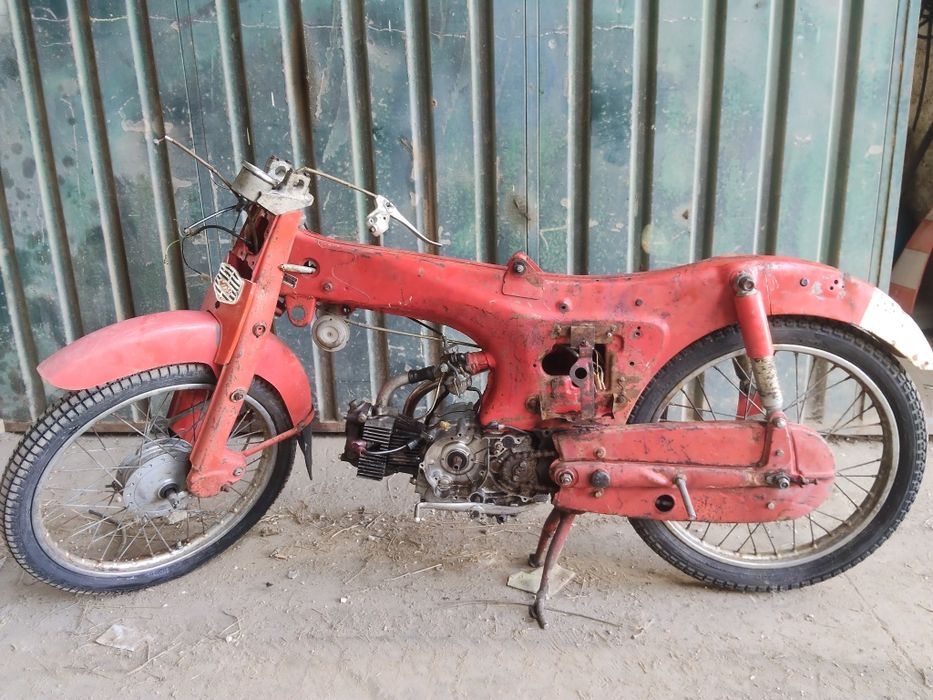 Honda c110 anos 60