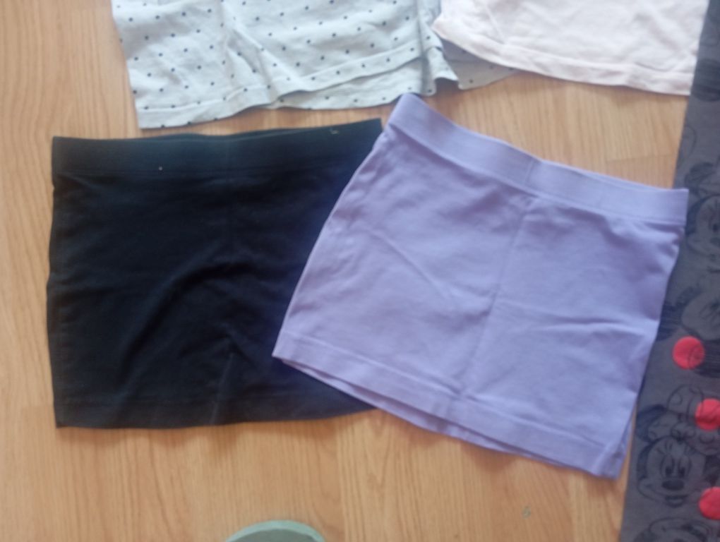 Zestaw ubranek dla dziewczynki r 122