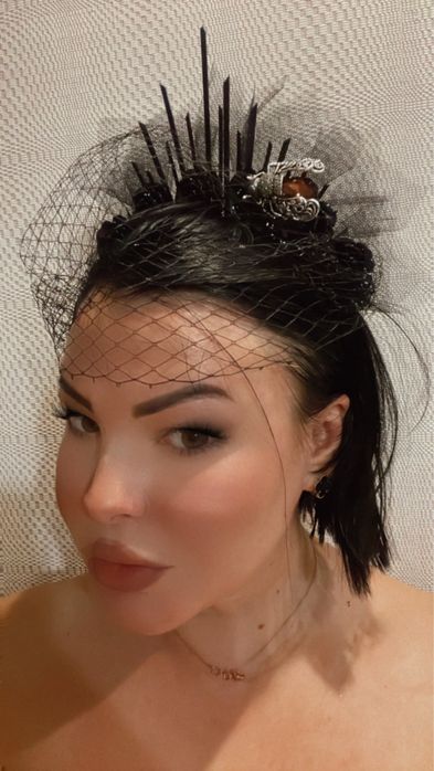 Декор на голову , обідок, обруч, чорні  троянди жук