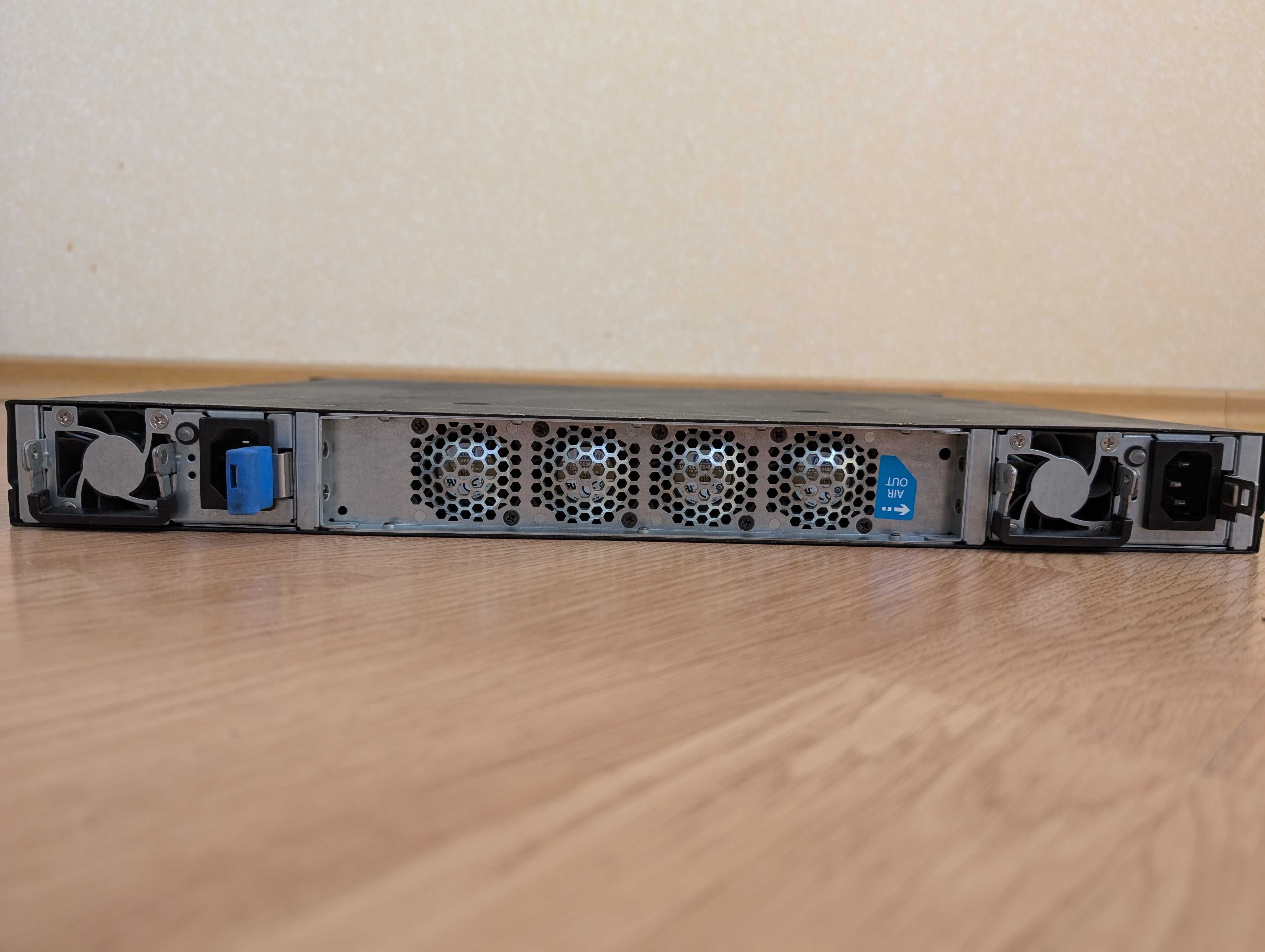 Світч BMS Quanta T3048-LY2 48 1/10Gbe SFP+ та 4 40GbE QSFP+ портів