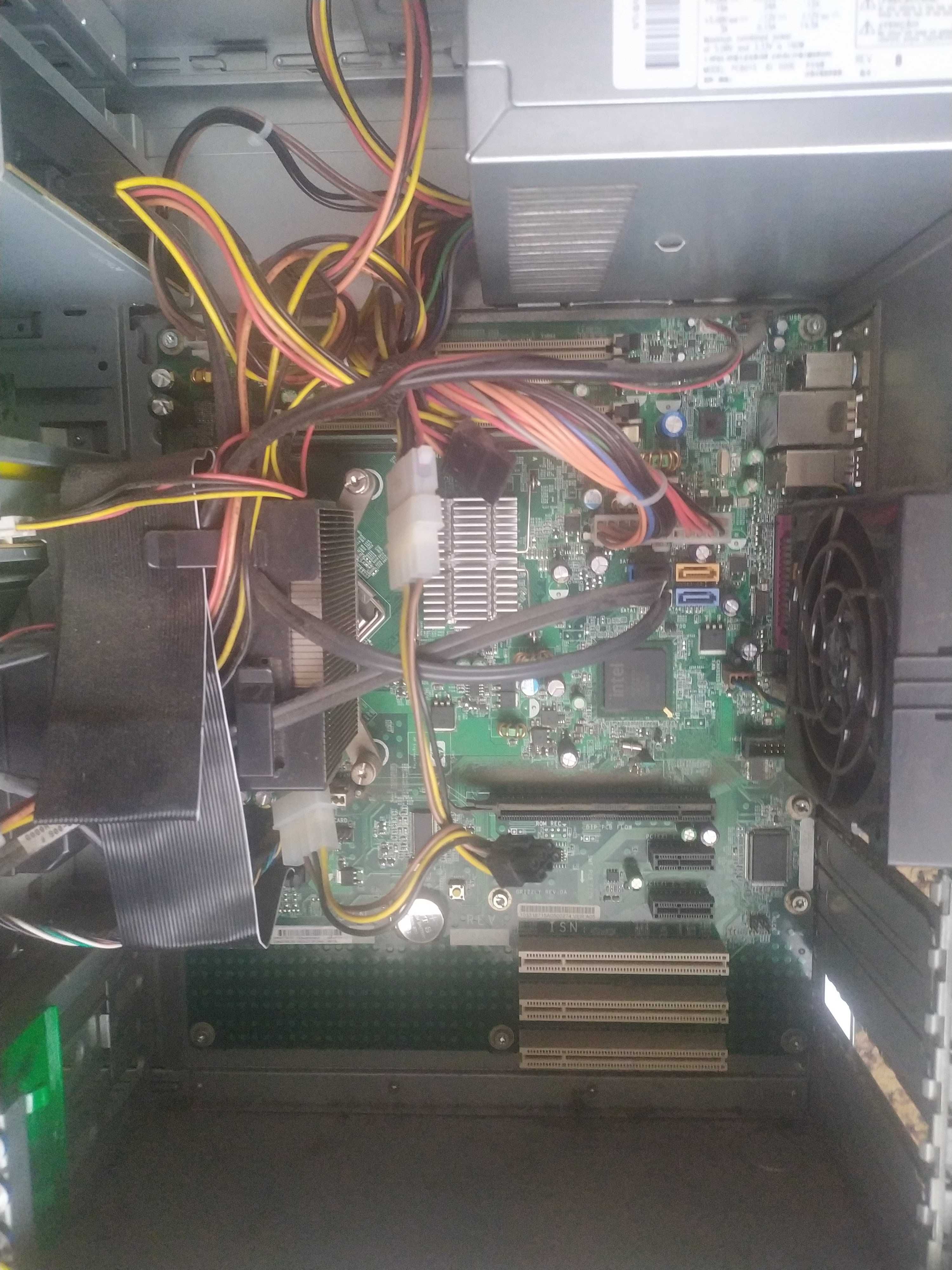 Материнська плата ITX стандарта (socket 775 chipset Q35)
