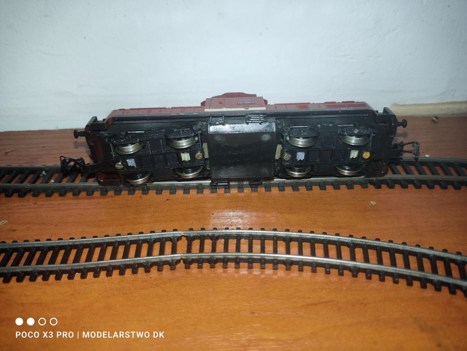 Piko sprawny oświetlony spalinowóz Br110 skala H0 1:87 kolejka makieta