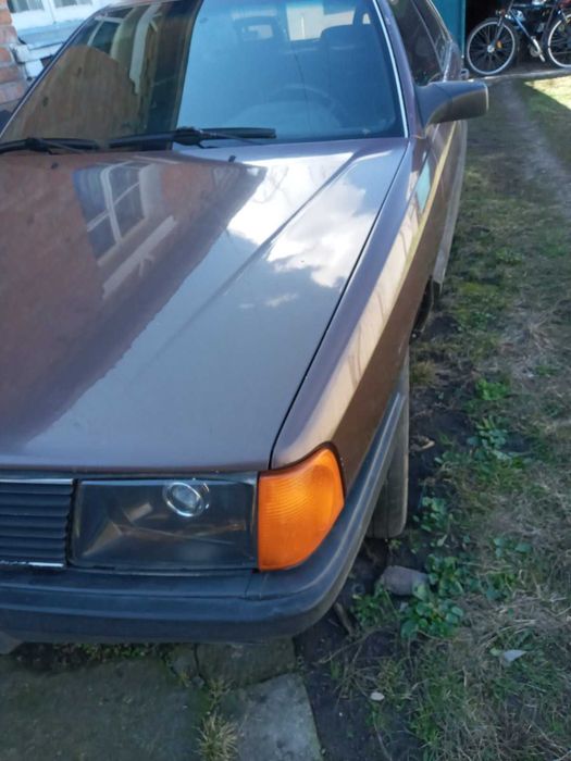 Audi 100 під розбір
