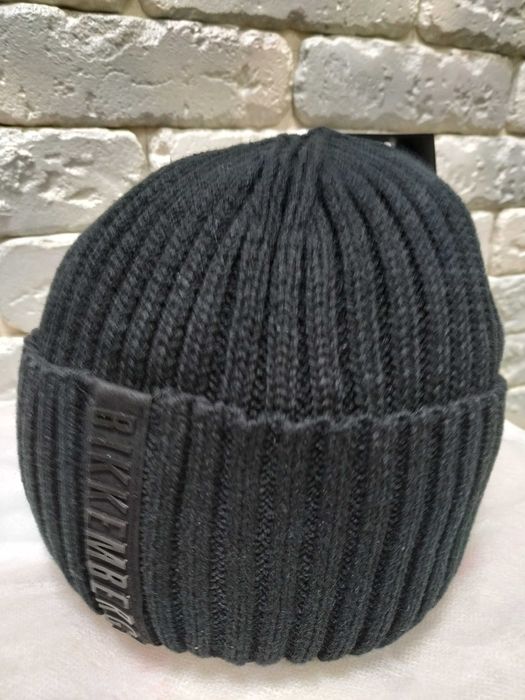 Продаж шапок .гарна ціна Bogner Bikkembergs Hilfiger Fila UGG Dsquared