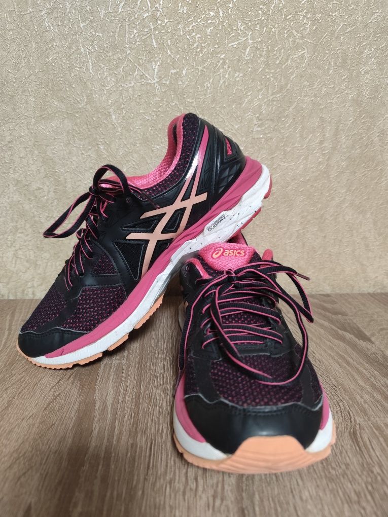 Кросівки Asics 37-38р уст.24см.