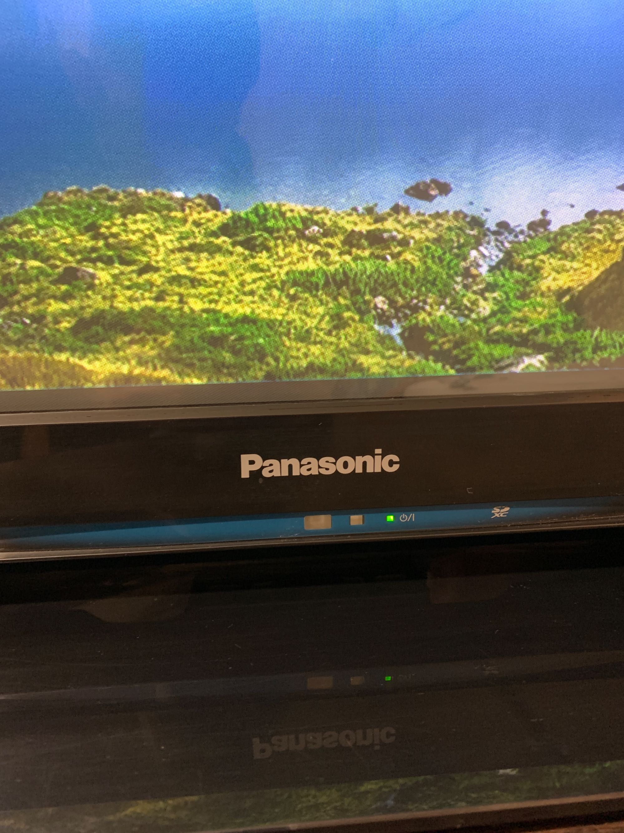 Телевізор 42 дюйми Panasonic Viera TX-P42UT30E