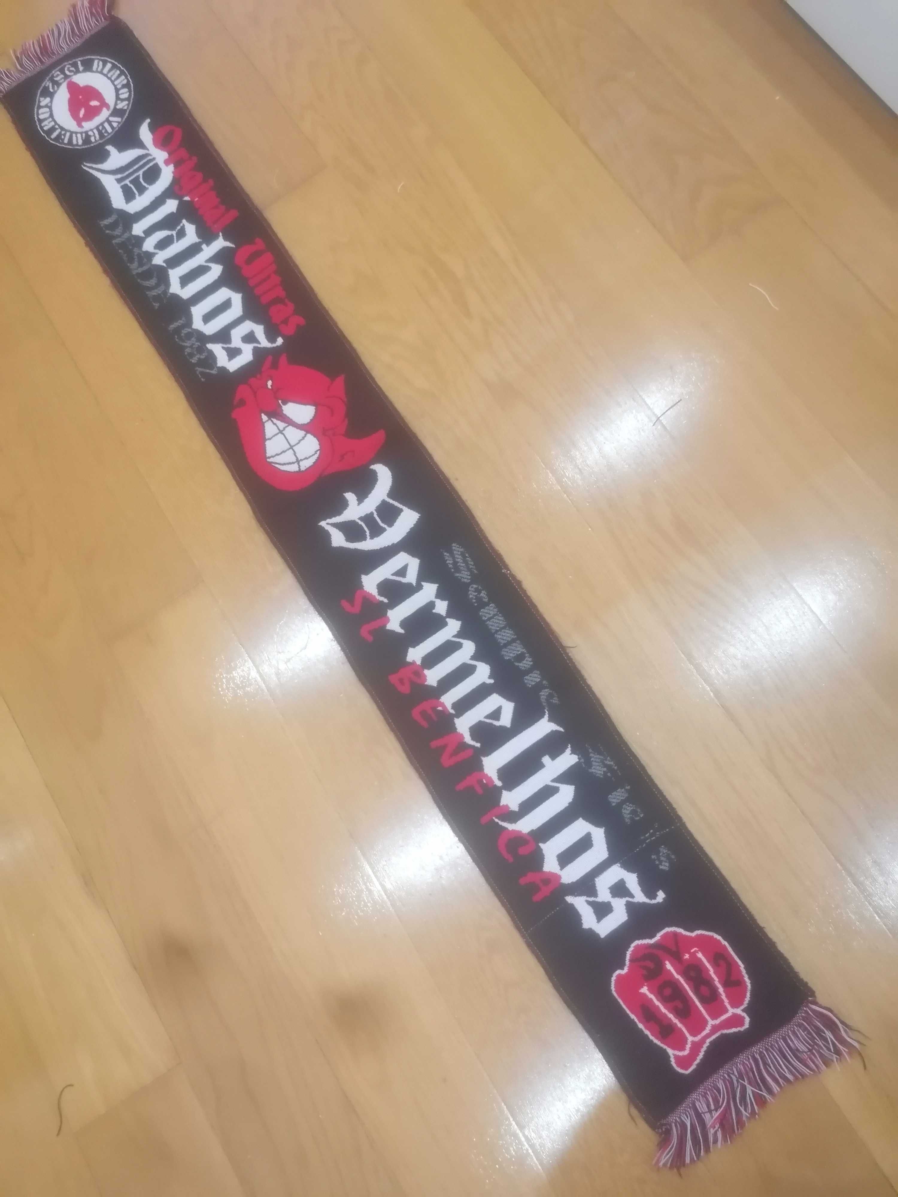 Cachecol Diabos Vermelhos - ultras Benfica novo