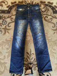 Damskie dżinsy Armani jeans rozmiar 38