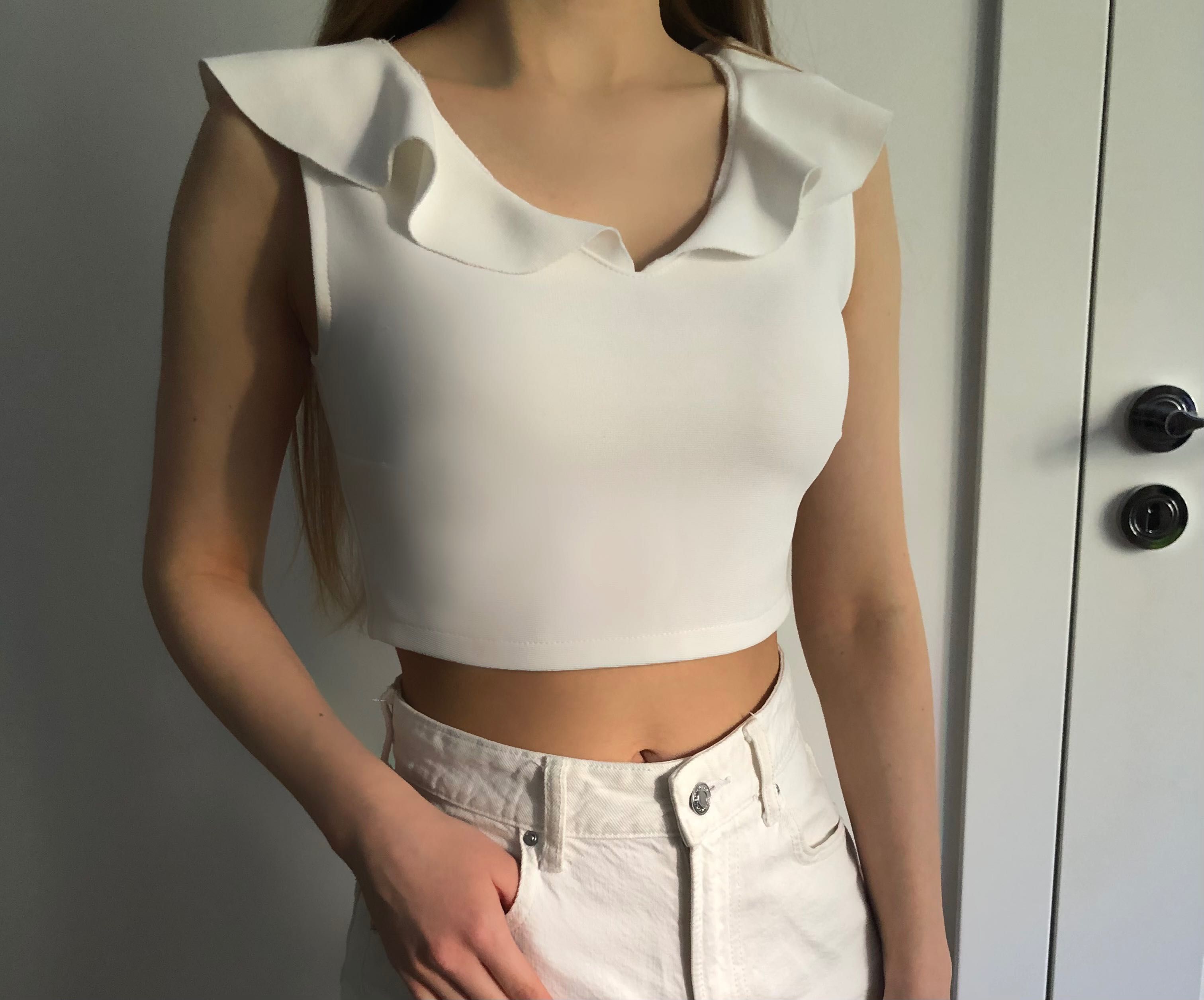 Nowa biała bluzka damska crop top z falbaną damska XS