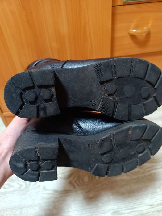 Женские кожаные сапоги, ботинки